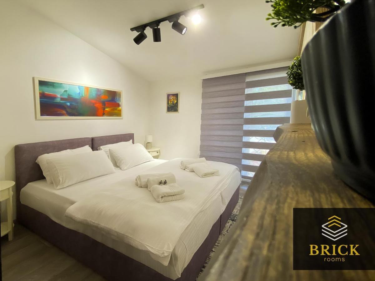 Brickrooms Novi Pazar Buitenkant foto