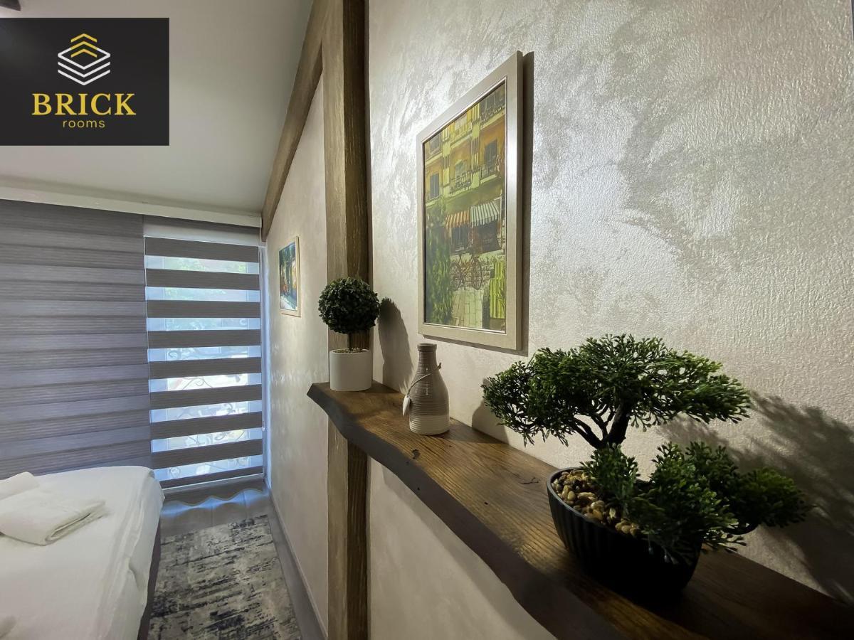 Brickrooms Novi Pazar Buitenkant foto